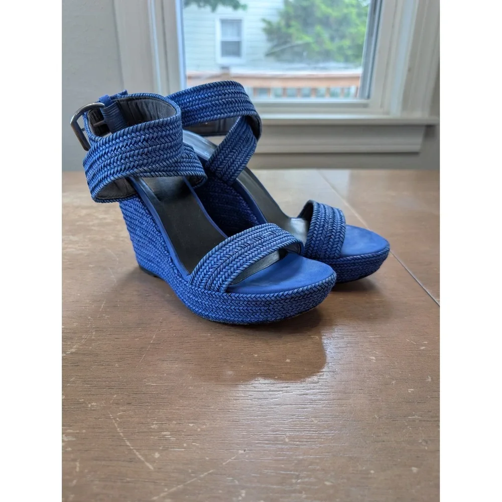 Stuart Weitzman Royal Blue Encore Woven Wedge Ankle Strap Sandals Womens 7.5 M - Picture 1 of 9